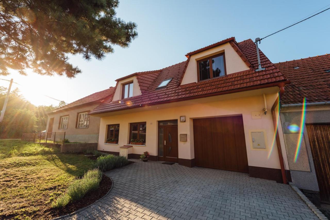 Apartman Pod Borovici Kovalovice Exterior photo